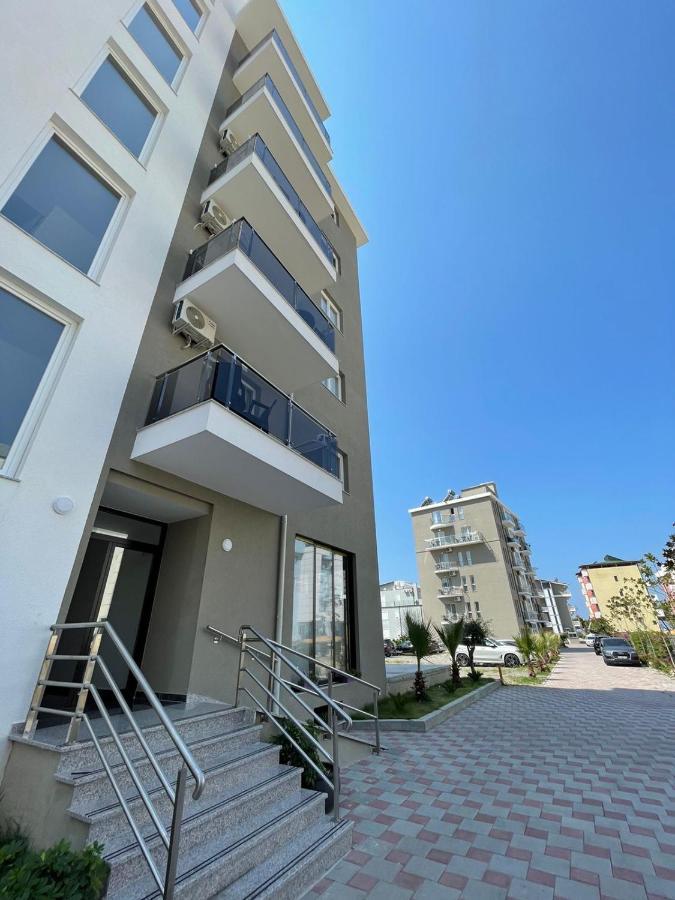 Leodori 3 Suites Shengjin Bagian luar foto